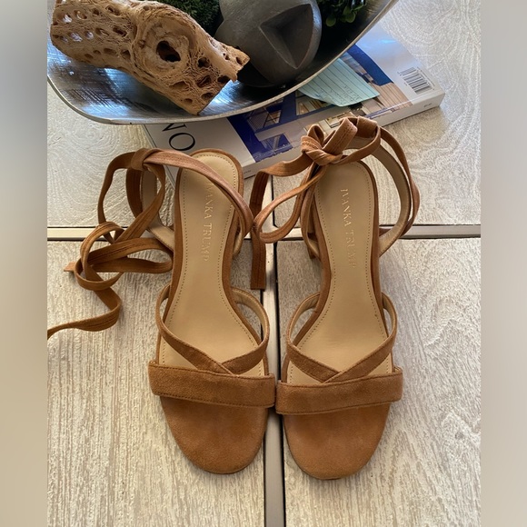 NEW Ivanka Trump suede ankle strap, sandals. - Picture 2 of 5